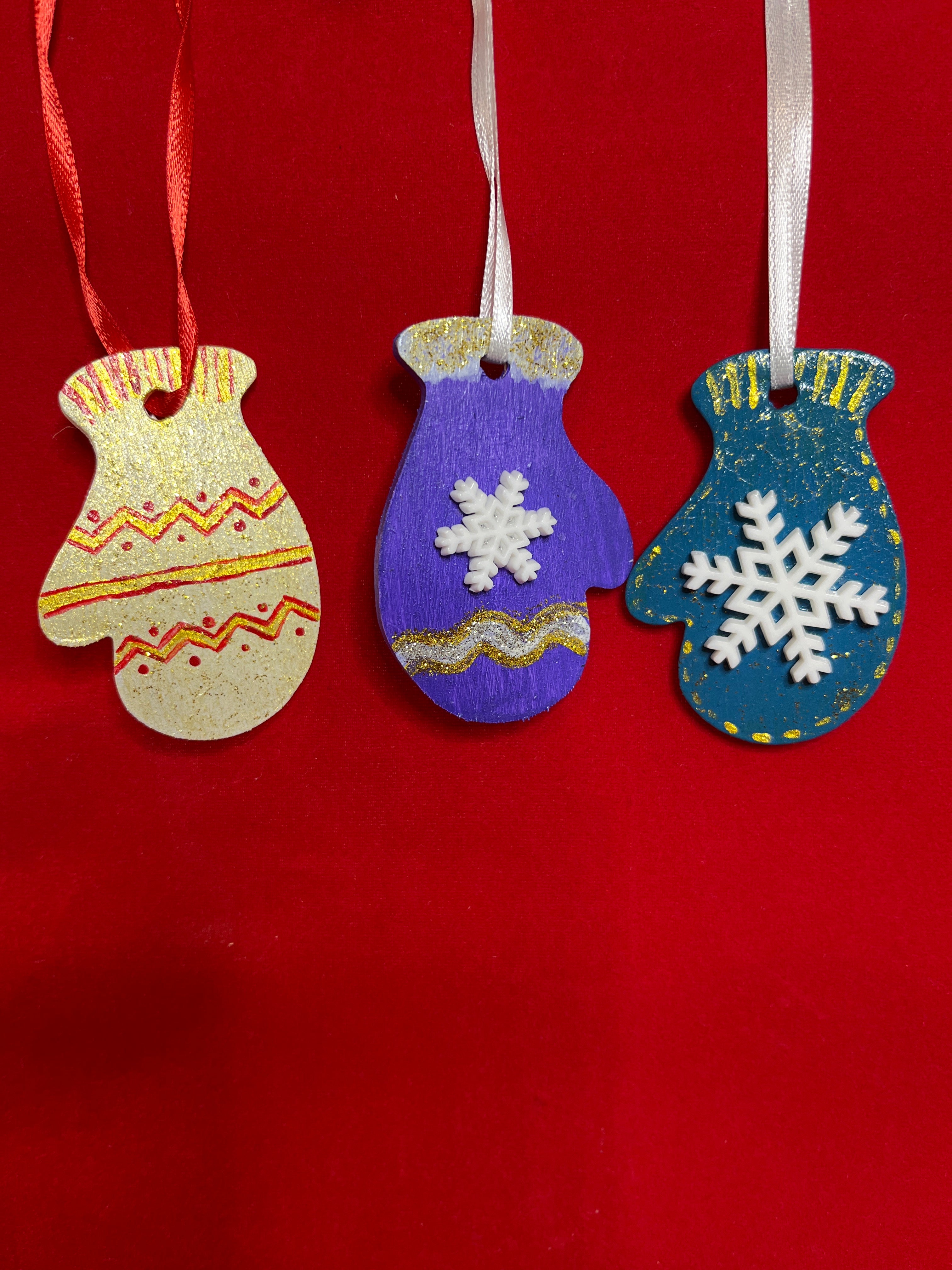 Mitten Ornament